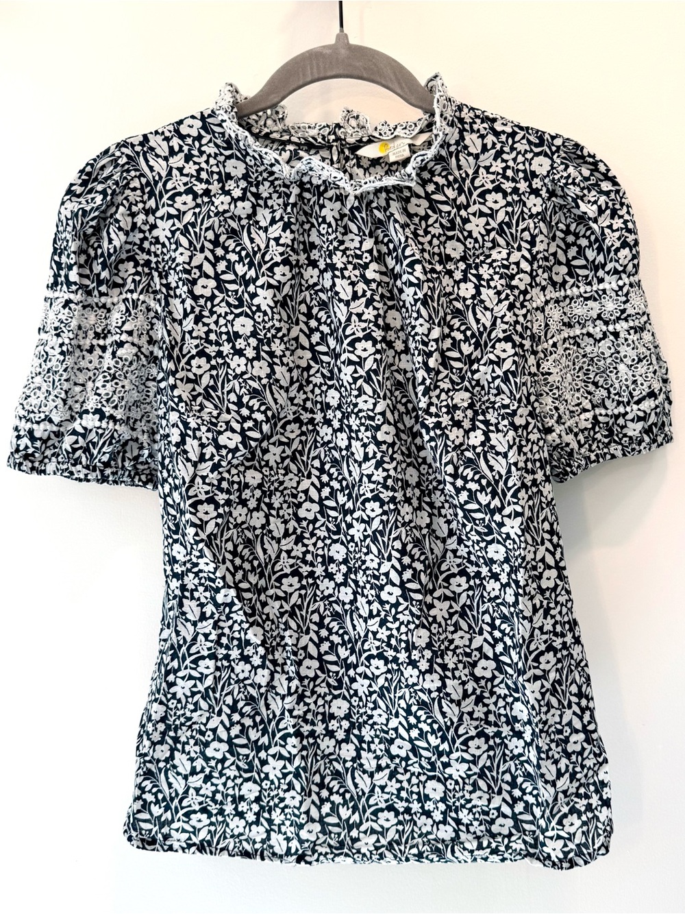 Boden Navy & White Floral Puff-Sleeve Blouse